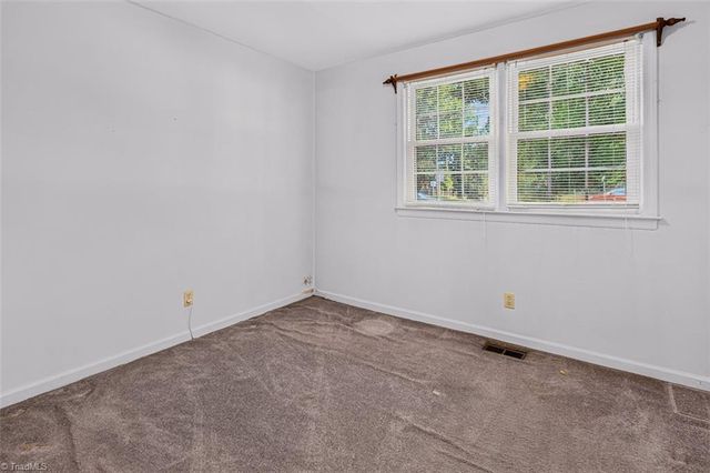 2000 N Holden Road, Greensboro, NC 27408