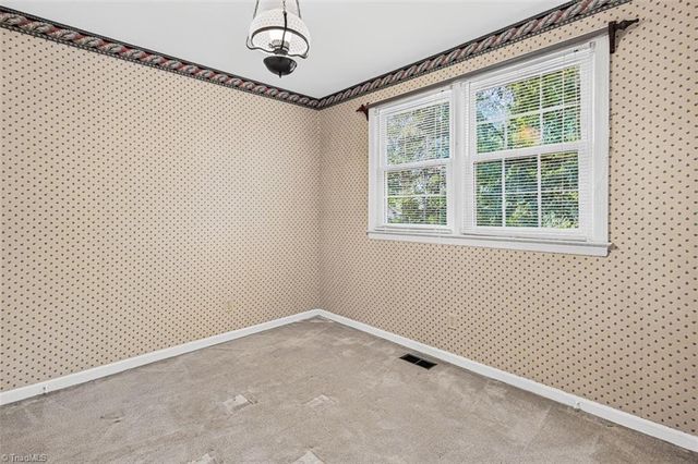 2000 N Holden Road, Greensboro, NC 27408