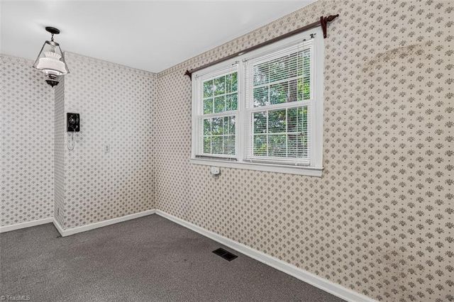 2000 N Holden Road, Greensboro, NC 27408
