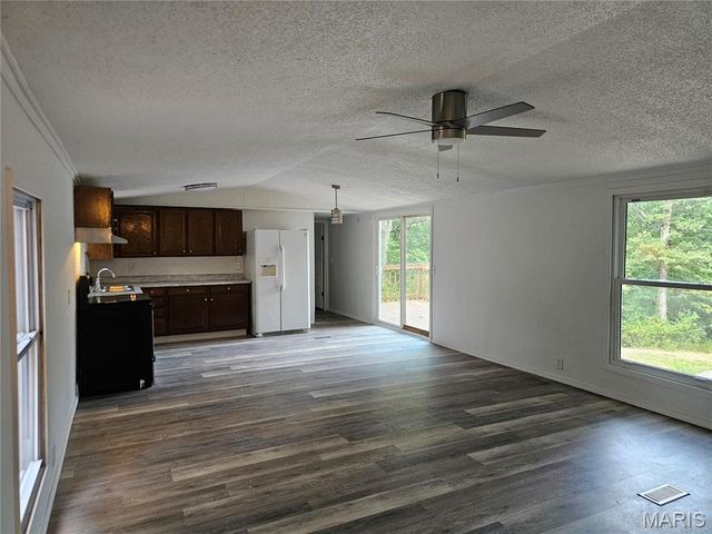 4578 N Virginia Mines Road, St Clair, MO 63077