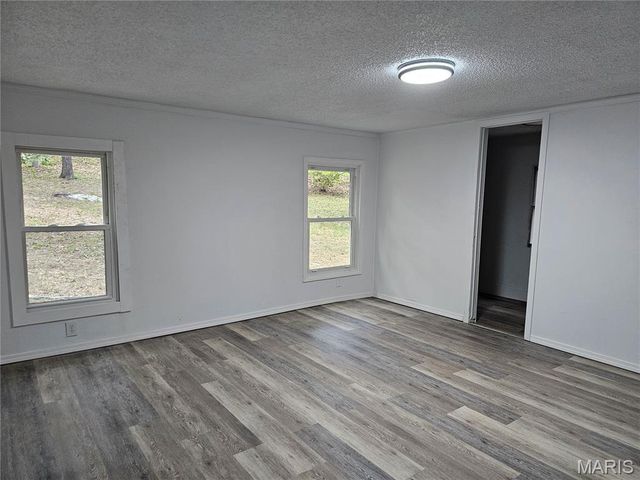 4578 N Virginia Mines Road, St Clair, MO 63077