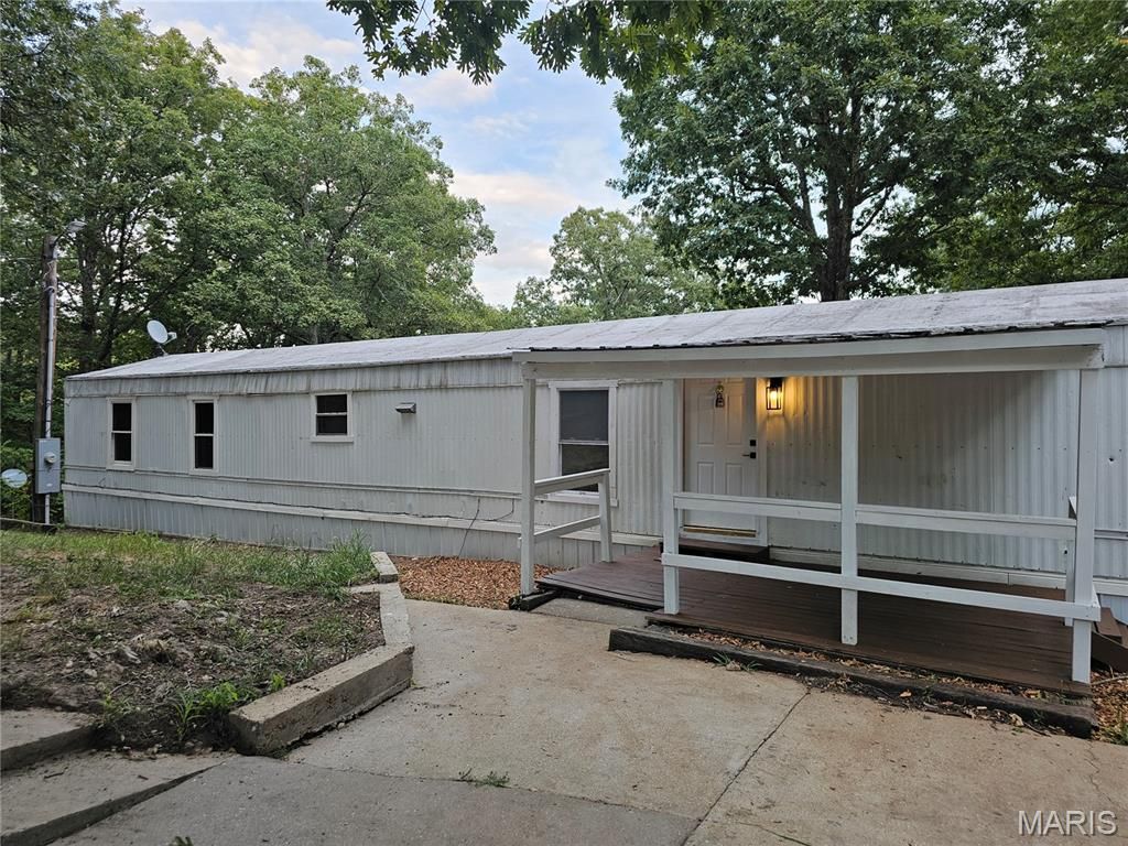 4578 N Virginia Mines Road, St Clair, MO 63077