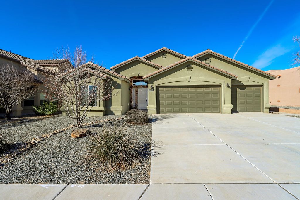 1107 26th Street SE, Rio Rancho, NM 87124
