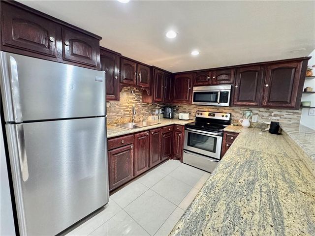 2708 Howard Lane E3, Mcallen, TX 78503