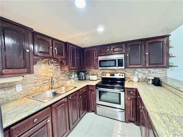 2708 Howard Lane E3, Mcallen, TX 78503