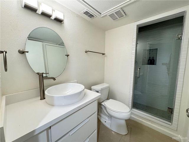 2708 Howard Lane E3, Mcallen, TX 78503