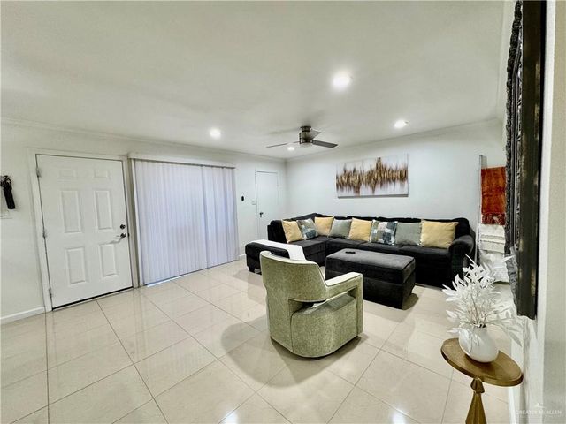 2708 Howard Lane E3, Mcallen, TX 78503