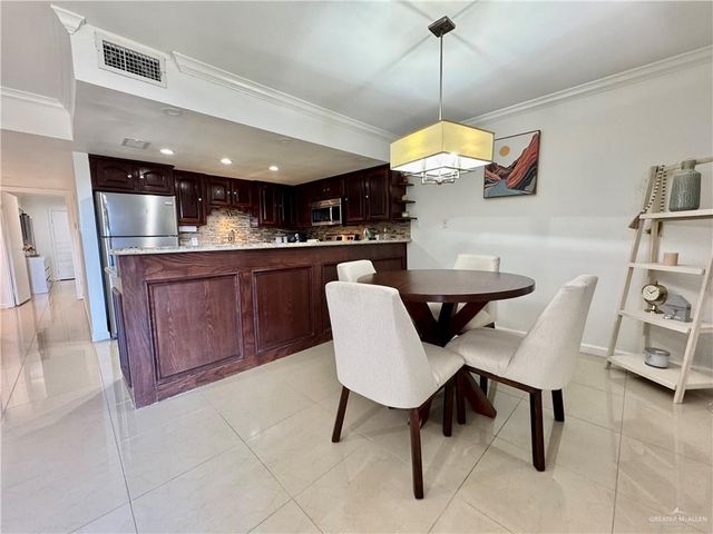 2708 Howard Lane E3, Mcallen, TX 78503