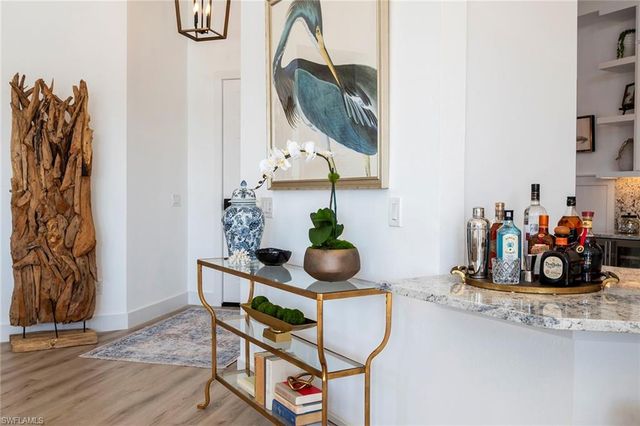 1540 Clermont Dr Unit 305, Naples, FL 34109