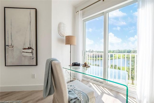 1540 Clermont Dr Unit 305, Naples, FL 34109