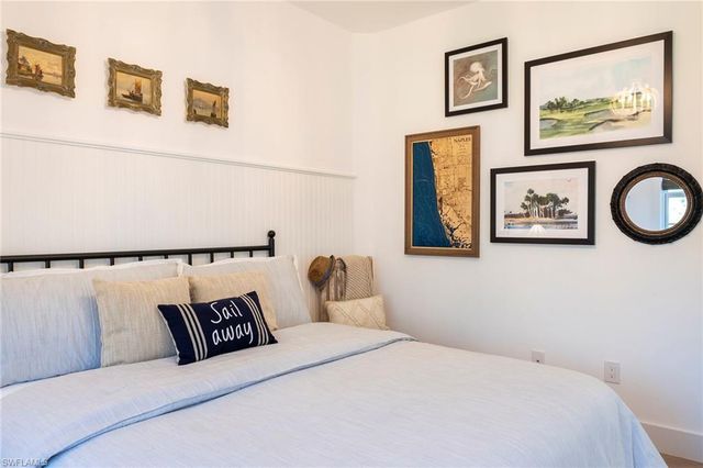 1540 Clermont Dr Unit 305, Naples, FL 34109