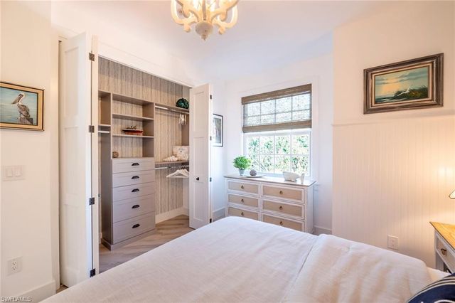 1540 Clermont Dr Unit 305, Naples, FL 34109