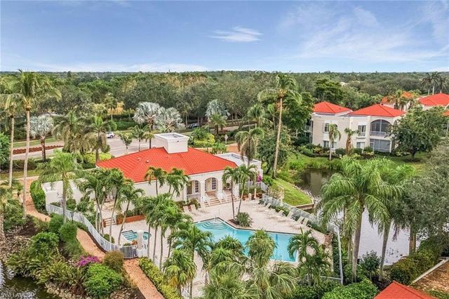 1540 Clermont Dr Unit 305, Naples, FL 34109