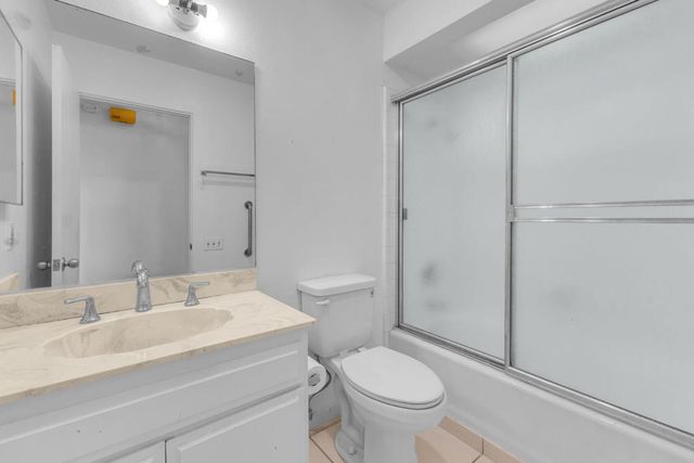 53780 Avenida Diaz, La Quinta, CA 92253