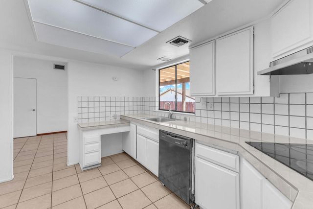 53780 Avenida Diaz, La Quinta, CA 92253