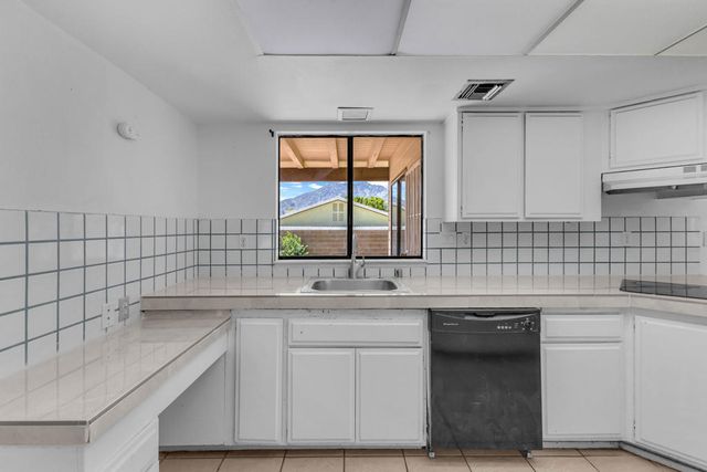 53780 Avenida Diaz, La Quinta, CA 92253