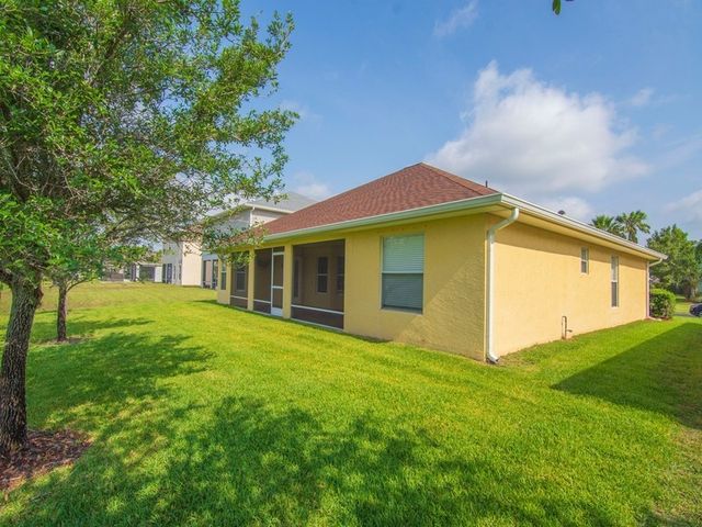 522 N Valencia Circle SW, Vero Beach, FL 32968