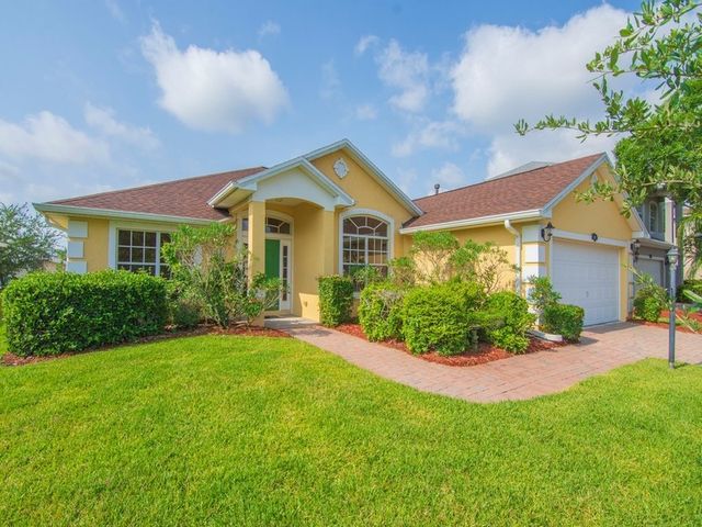 522 N Valencia Circle SW, Vero Beach, FL 32968