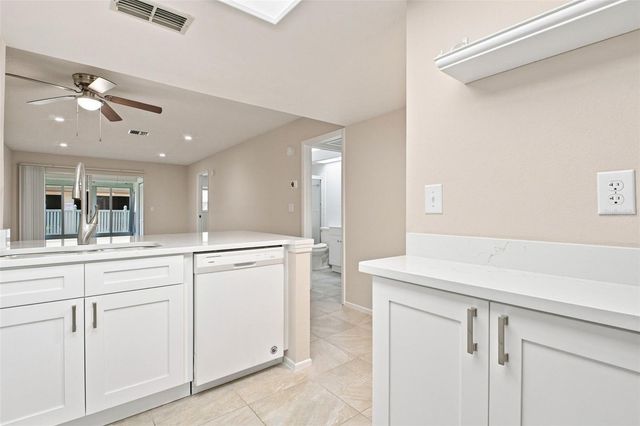 2460 NORTHSIDE DRIVE 1202, Clearwater, FL 33761
