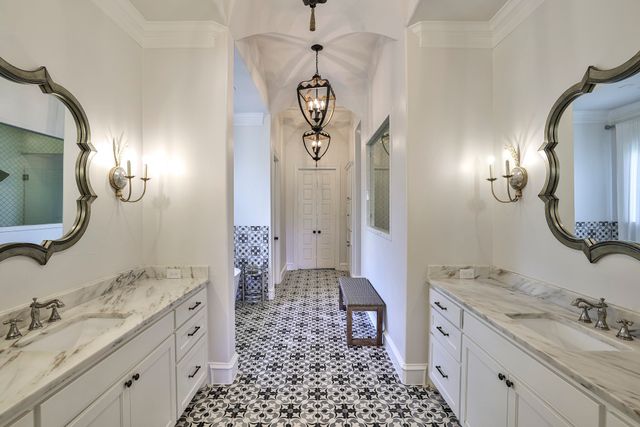 6932 Hazeltine Drive, Fort Worth, TX 76132