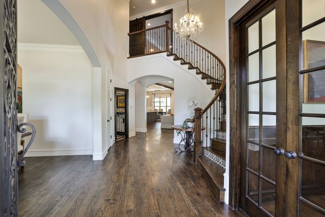 6932 Hazeltine Drive, Fort Worth, TX 76132