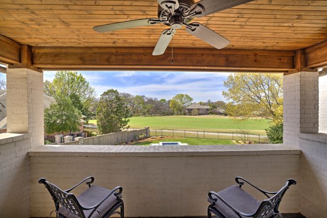 6932 Hazeltine Drive, Fort Worth, TX 76132