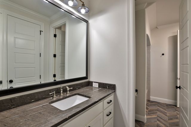 6932 Hazeltine Drive, Fort Worth, TX 76132