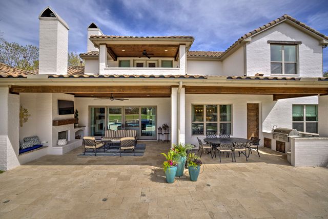 6932 Hazeltine Drive, Fort Worth, TX 76132