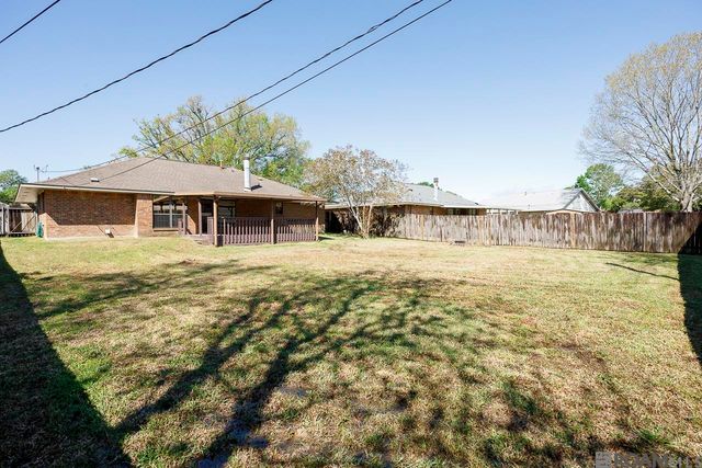 9853 Hawthorne Dr, Baton Rouge, LA 70809