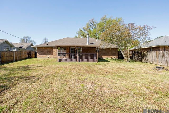 9853 Hawthorne Dr, Baton Rouge, LA 70809