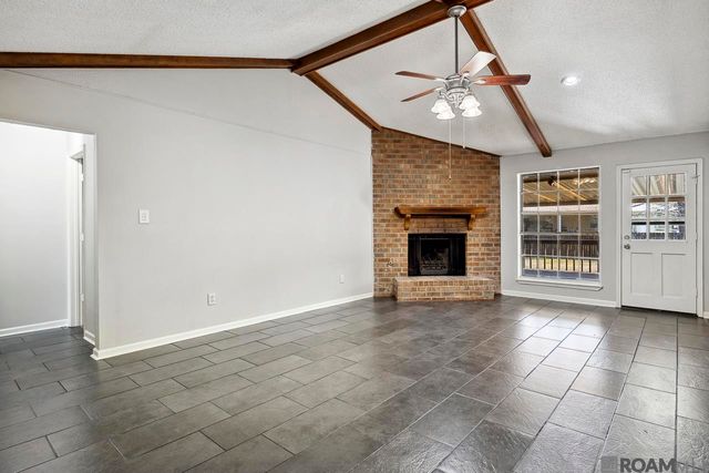 9853 Hawthorne Dr, Baton Rouge, LA 70809