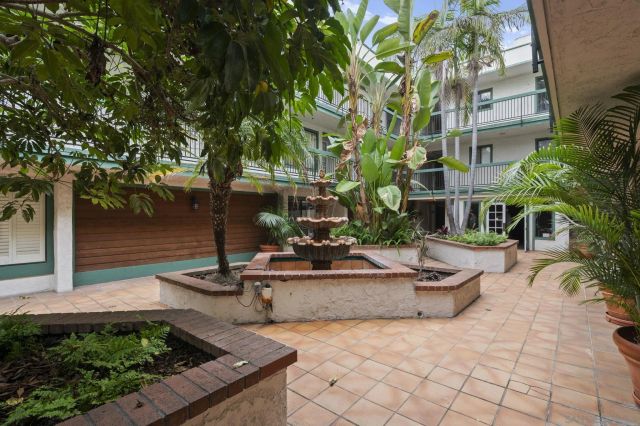 5525 Shasta Ln 301, La Mesa, CA 91942