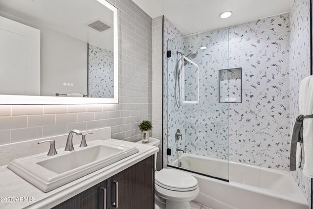 140 E RIO SALADO Parkway 1101, Tempe, AZ 85281