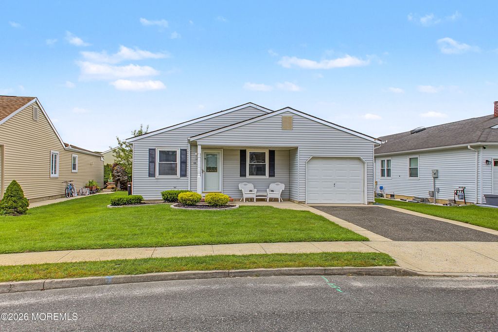 28 Prince Charles Drive, Toms River, NJ 08757