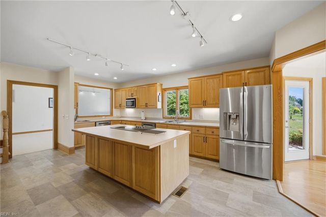 110 Carotauk DR, Currituck, NC 27929