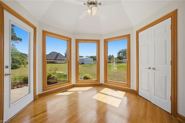 110 Carotauk DR, Currituck, NC 27929