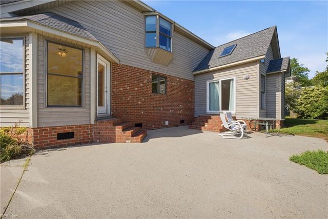 110 Carotauk DR, Currituck, NC 27929