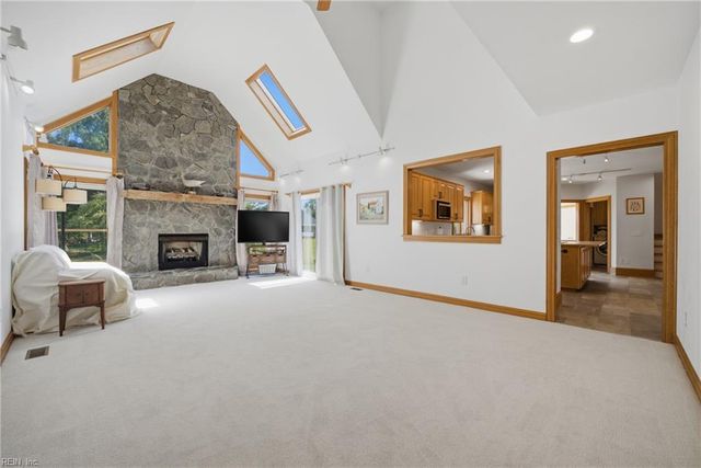 110 Carotauk DR, Currituck, NC 27929