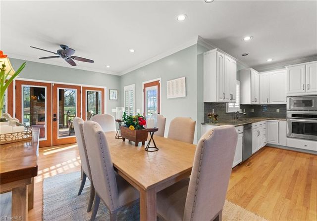 108 Suntree Drive, Advance, NC 27006