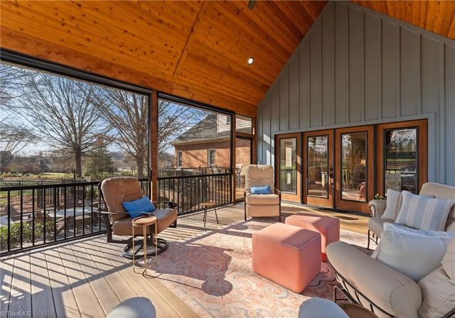 108 Suntree Drive, Advance, NC 27006