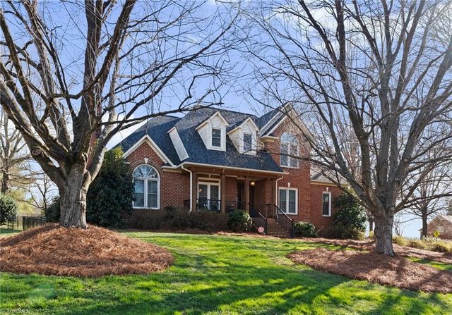 108 Suntree Drive, Advance, NC 27006