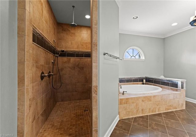 108 Suntree Drive, Advance, NC 27006