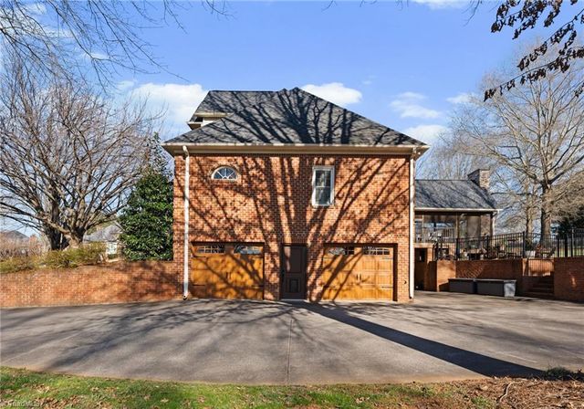 108 Suntree Drive, Advance, NC 27006