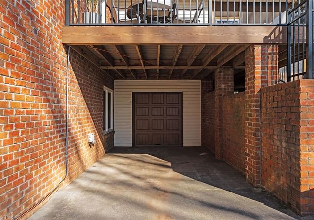 108 Suntree Drive, Advance, NC 27006