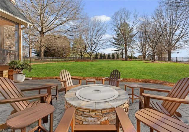 108 Suntree Drive, Advance, NC 27006