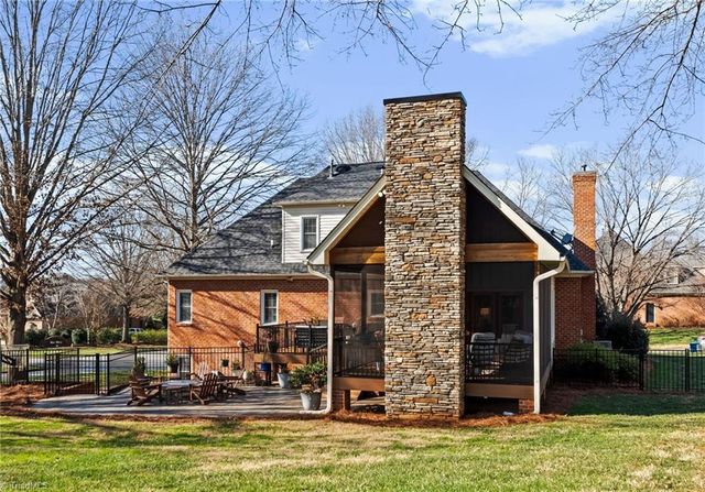 108 Suntree Drive, Advance, NC 27006