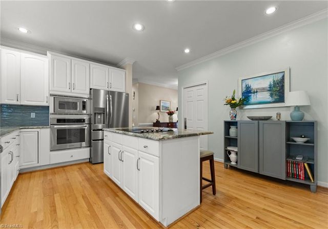 108 Suntree Drive, Advance, NC 27006