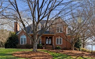 108 Suntree Drive, Advance, NC 27006