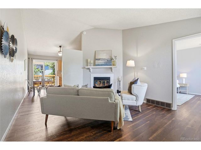 4751 S Clay Ct, Englewood, CO 80110