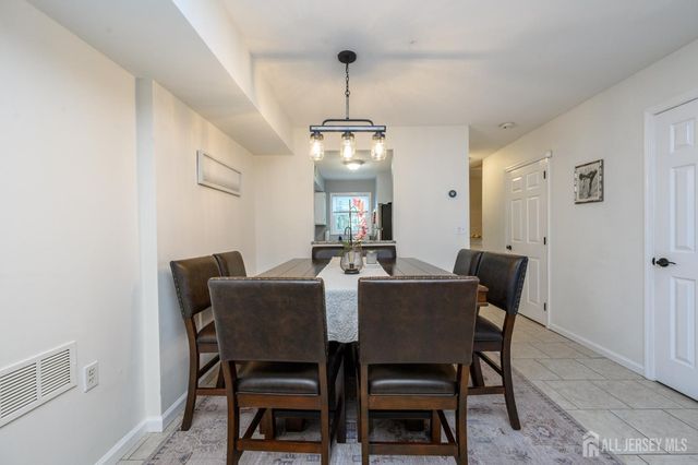 7 King Charles Court, Englishtown, NJ 07726
